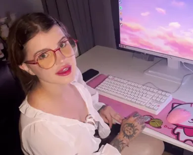 Смотреть порно: Домашний русский секс с милашкой без смс и регистрации