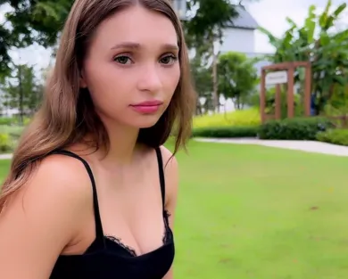 Смотреть порно: Не смог пройти мимо и помог русской девушке