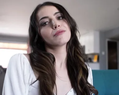 Смотреть порно: Сводная сестра, а о нас не узнают?