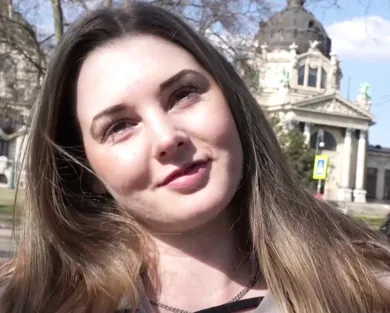 Смотреть порно: Студентка повелась на секс за 100 евро